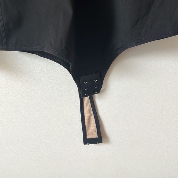 🌸3/$40 🌸BLACK BODY SUIT - Size XL - Picture 5 of 6